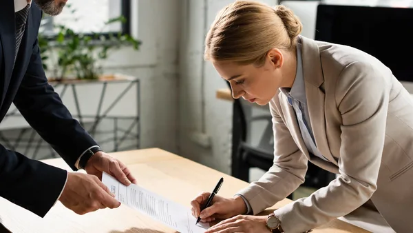 What to Ask Before You Sign a Contract with a Marketing Company